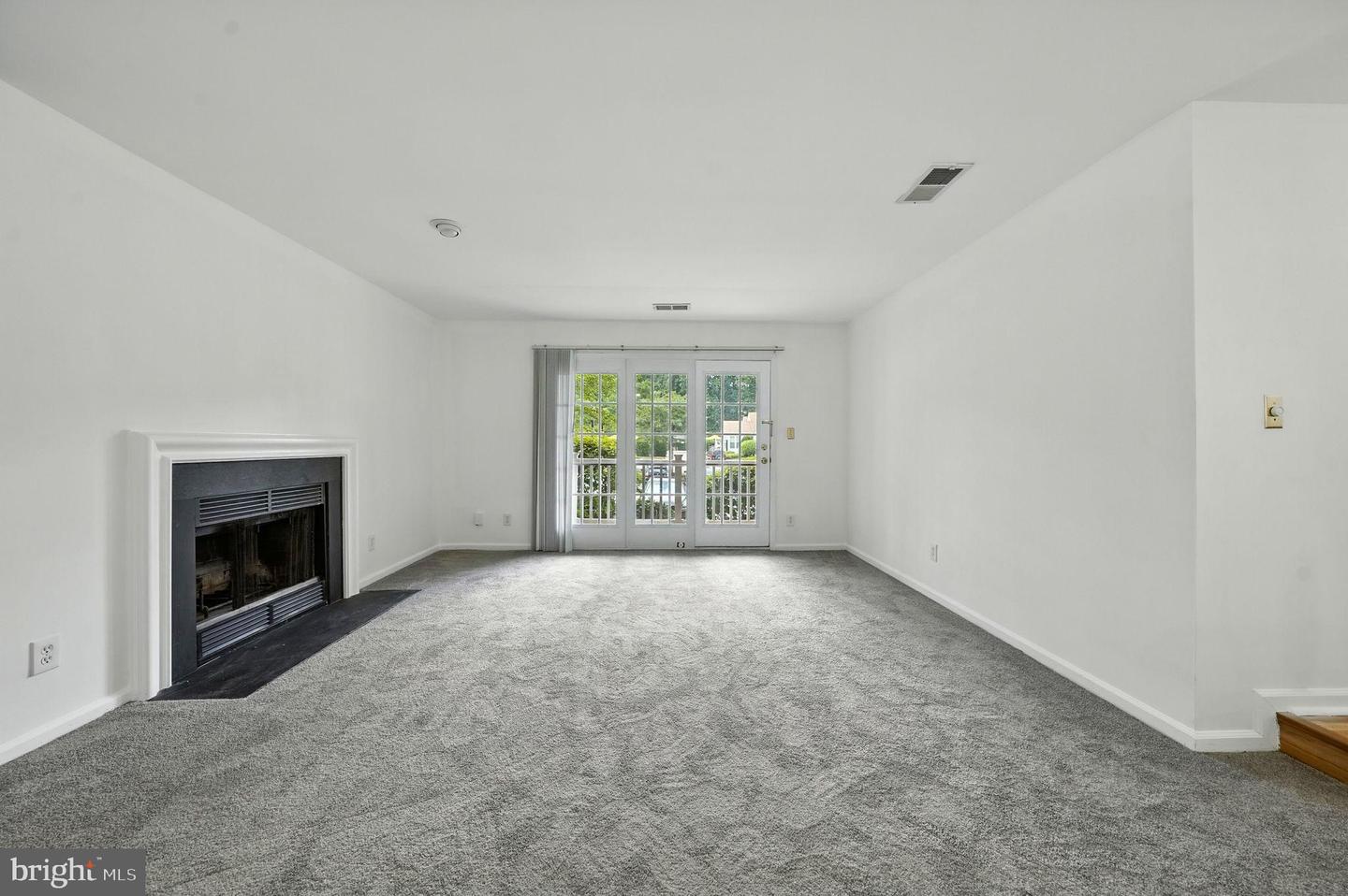 7501 ASHBY LN #1-D, ALEXANDRIA, Virginia 22315, 1 Bedroom Bedrooms, ,1 BathroomBathrooms,Residential,For sale,7501 ASHBY LN #1-D,VAFX2250502 MLS # VAFX2250502