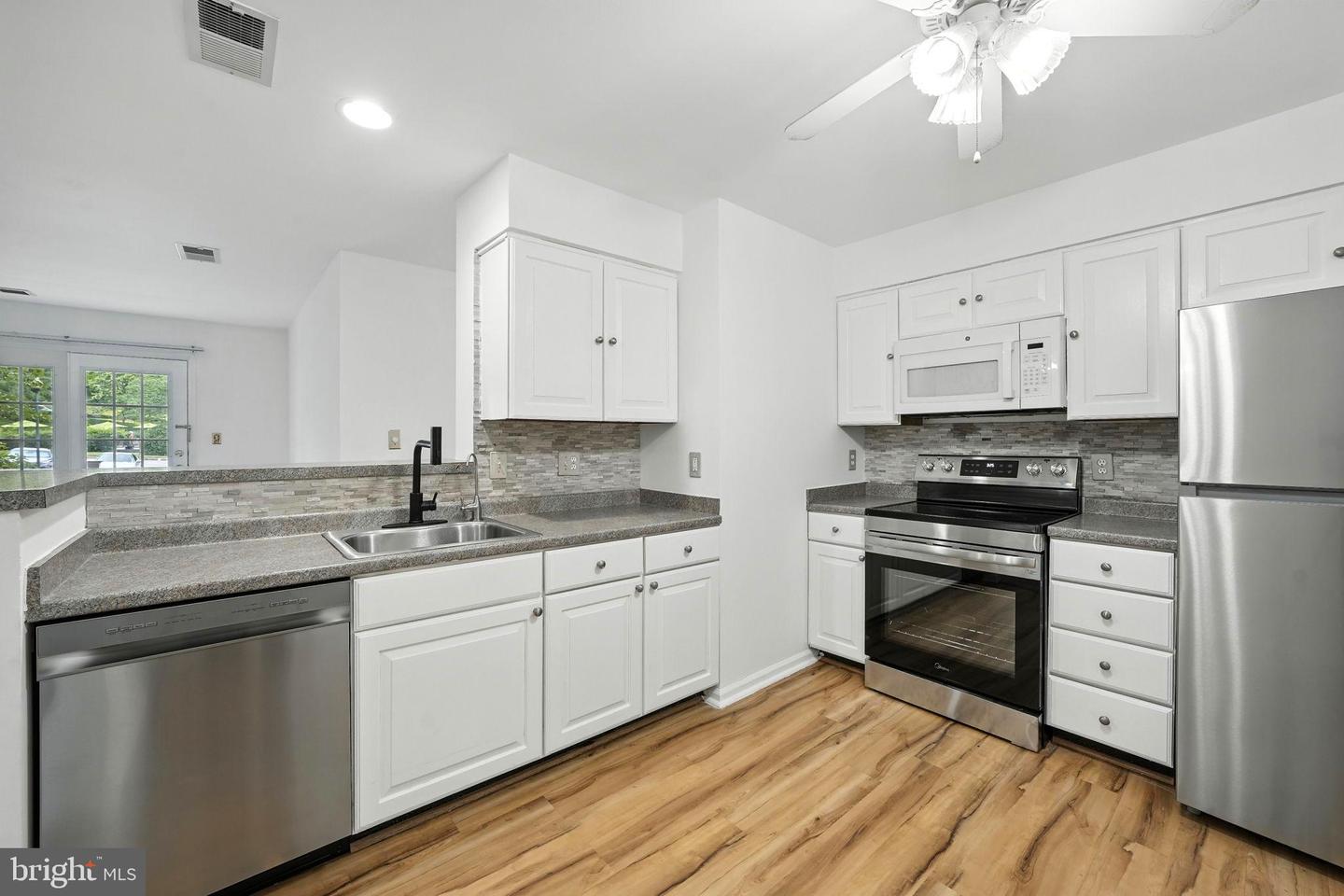 7501 ASHBY LN #1-D, ALEXANDRIA, Virginia 22315, 1 Bedroom Bedrooms, ,1 BathroomBathrooms,Residential,For sale,7501 ASHBY LN #1-D,VAFX2250502 MLS # VAFX2250502