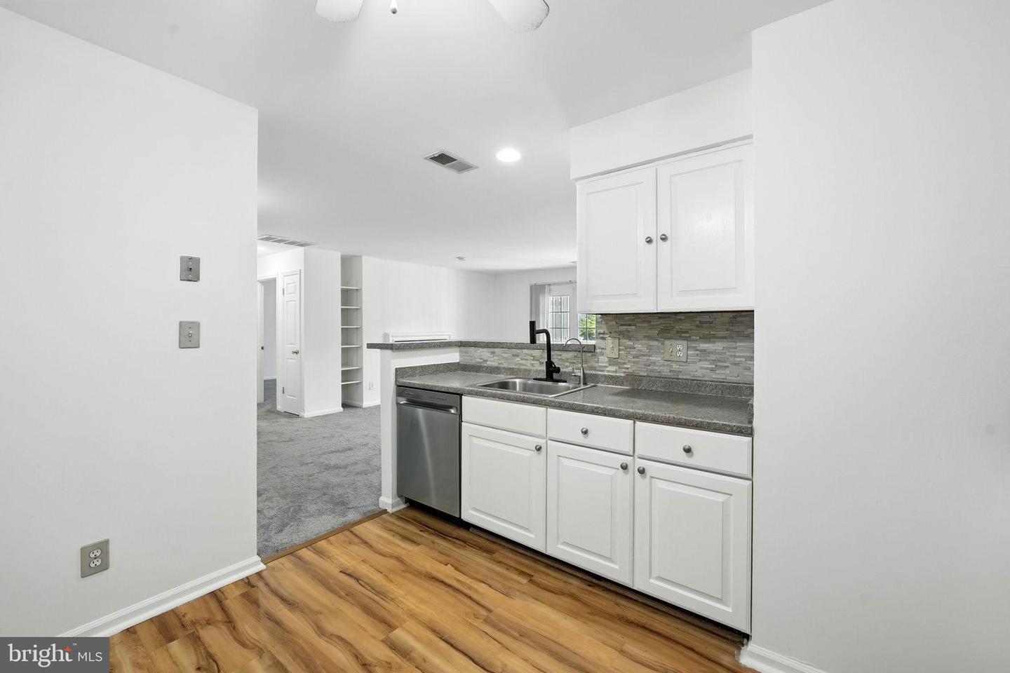 7501 ASHBY LN #1-D, ALEXANDRIA, Virginia 22315, 1 Bedroom Bedrooms, ,1 BathroomBathrooms,Residential,For sale,7501 ASHBY LN #1-D,VAFX2250502 MLS # VAFX2250502
