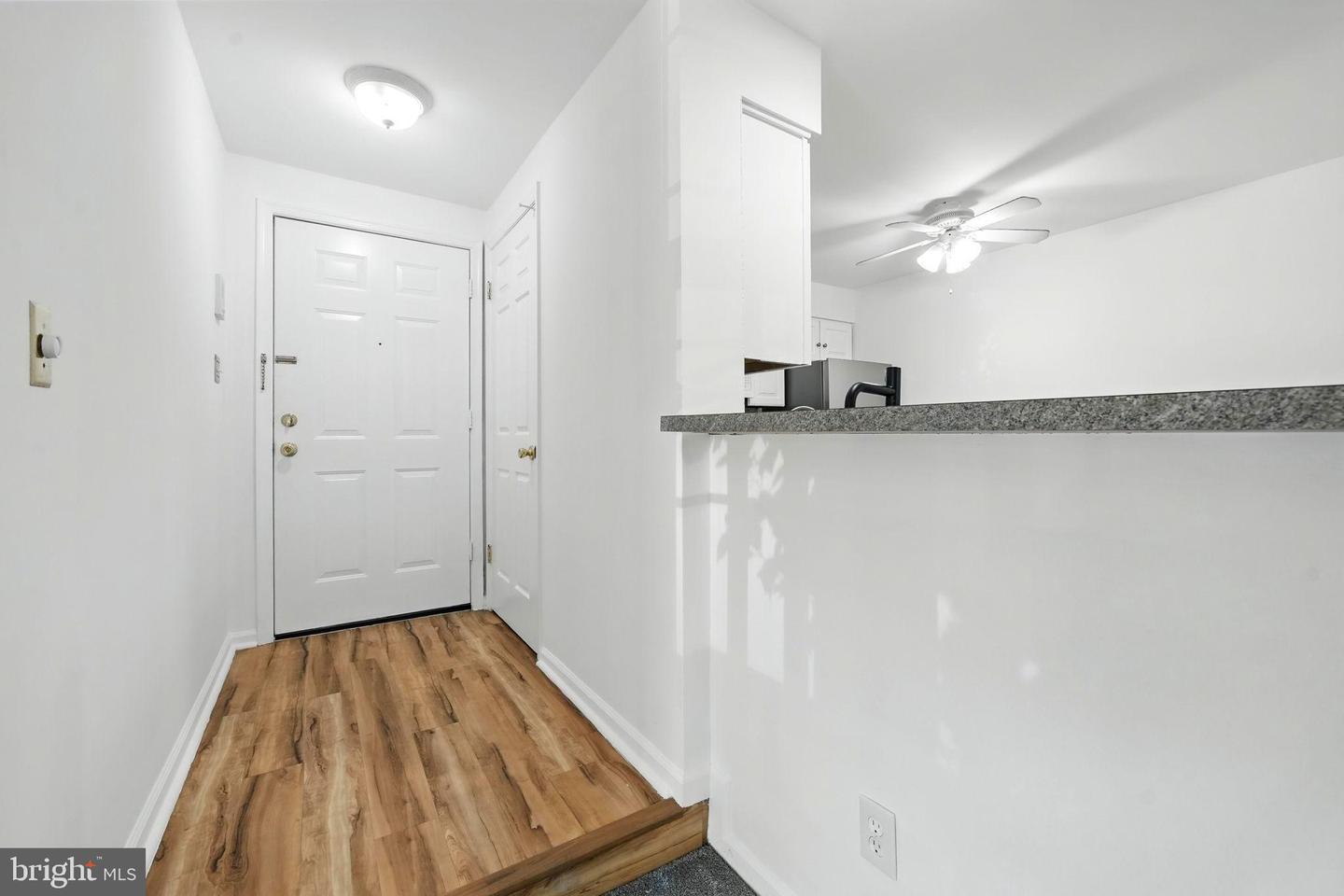 7501 ASHBY LN #1-D, ALEXANDRIA, Virginia 22315, 1 Bedroom Bedrooms, ,1 BathroomBathrooms,Residential,For sale,7501 ASHBY LN #1-D,VAFX2250502 MLS # VAFX2250502