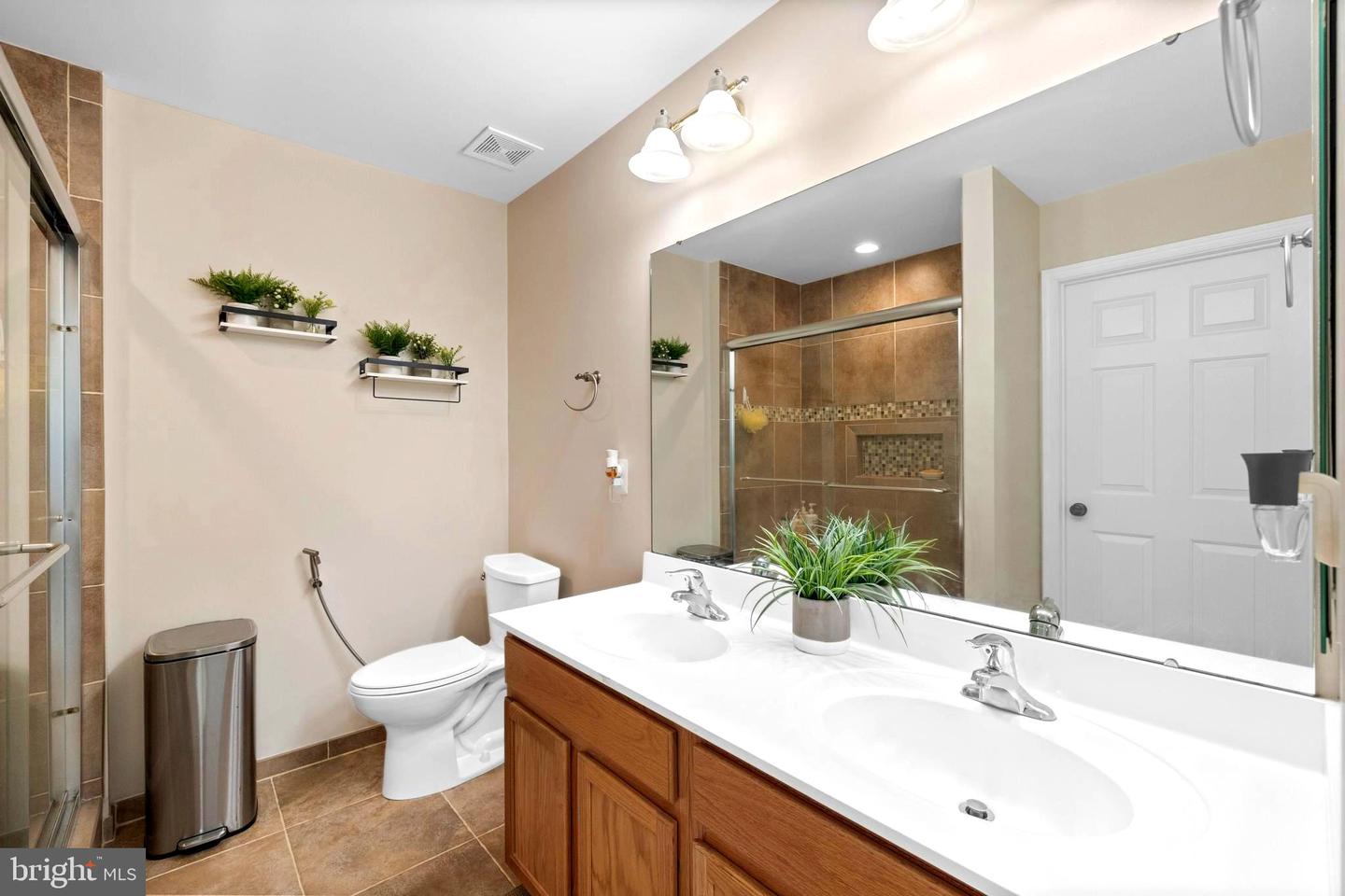 25427 ELM TER, ALDIE, Virginia 20105, 3 Bedrooms Bedrooms, ,2 BathroomsBathrooms,Residential,For sale,25427 ELM TER,VALO2100732 MLS # VALO2100732