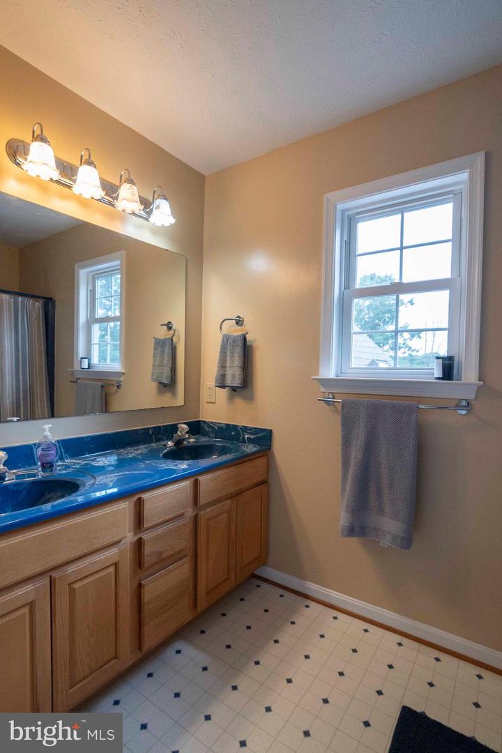 744 PONTZER RD, STRASBURG, Virginia 22657, 3 Bedrooms Bedrooms, ,3 BathroomsBathrooms,Residential,For sale,744 PONTZER RD,VASH2011856 MLS # VASH2011856