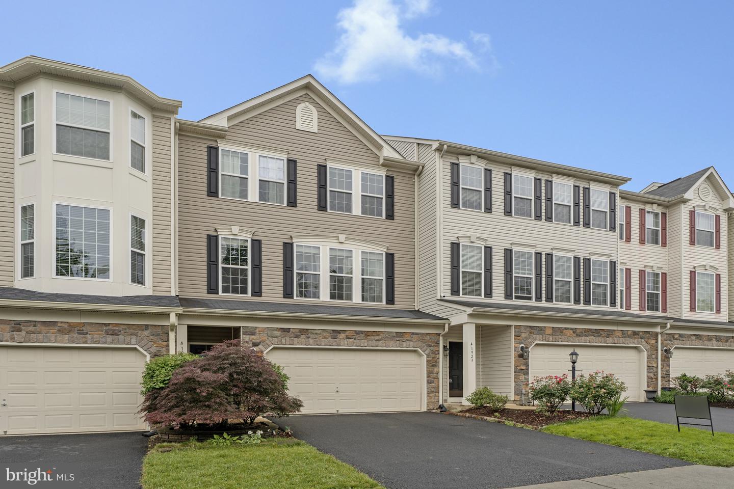 41925 MORELAND MINE TER, ALDIE, Virginia 20105, 3 Bedrooms Bedrooms, ,2 BathroomsBathrooms,Residential,For sale,41925 MORELAND MINE TER,VALO2100862 MLS # VALO2100862