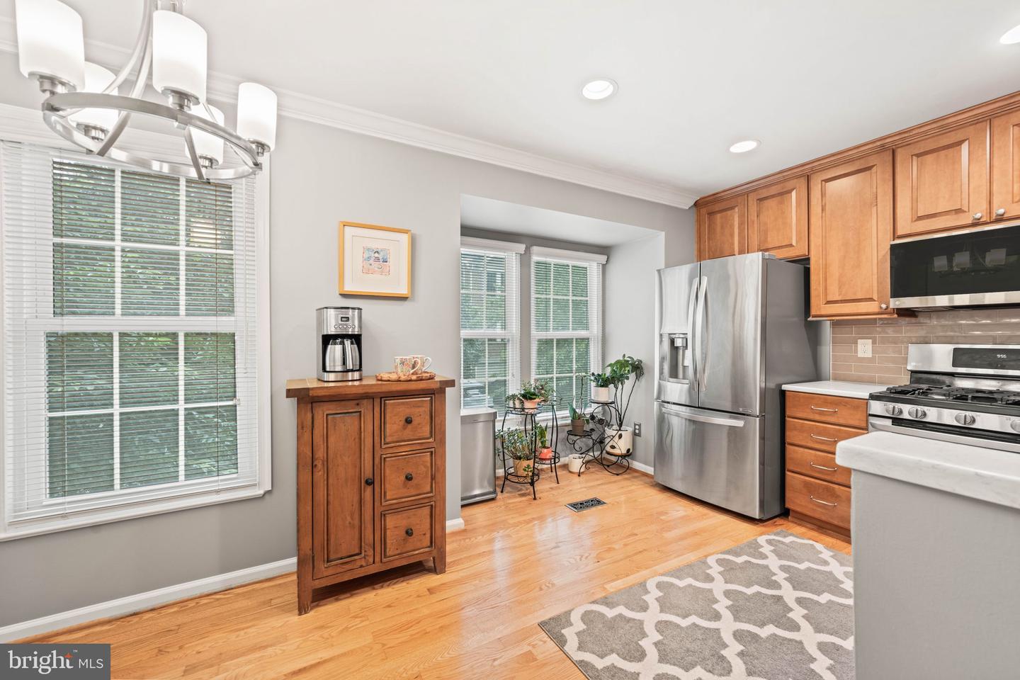913 ROLFE PL, ALEXANDRIA, Virginia 22314, 3 Bedrooms Bedrooms, 7 Rooms Rooms,2 BathroomsBathrooms,Residential,For sale,913 ROLFE PL,VAAX2047094 MLS # VAAX2047094