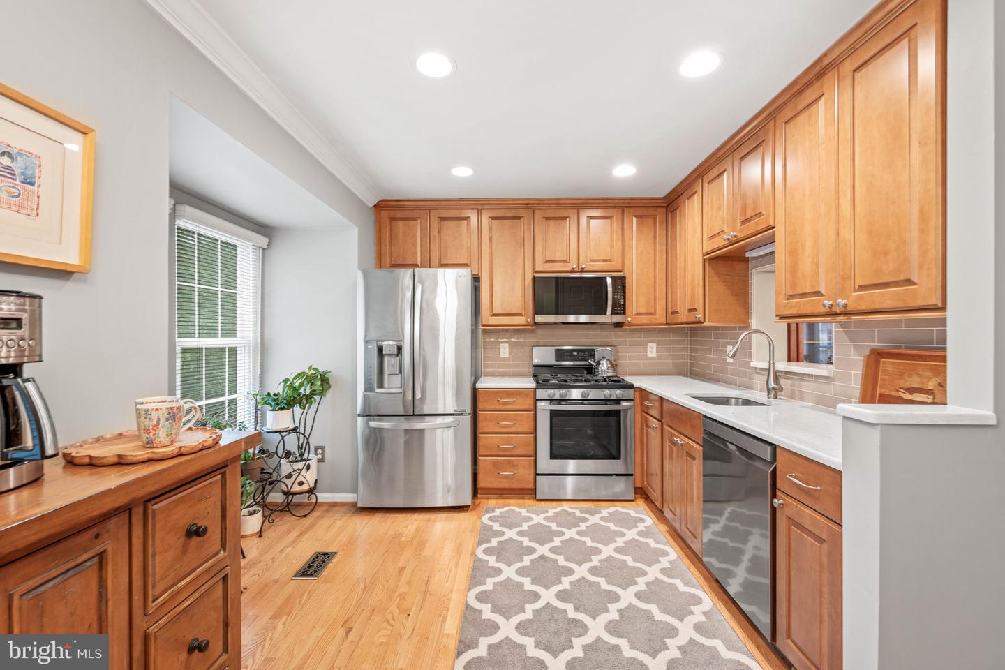 913 ROLFE PL, ALEXANDRIA, Virginia 22314, 3 Bedrooms Bedrooms, 7 Rooms Rooms,2 BathroomsBathrooms,Residential,For sale,913 ROLFE PL,VAAX2047094 MLS # VAAX2047094