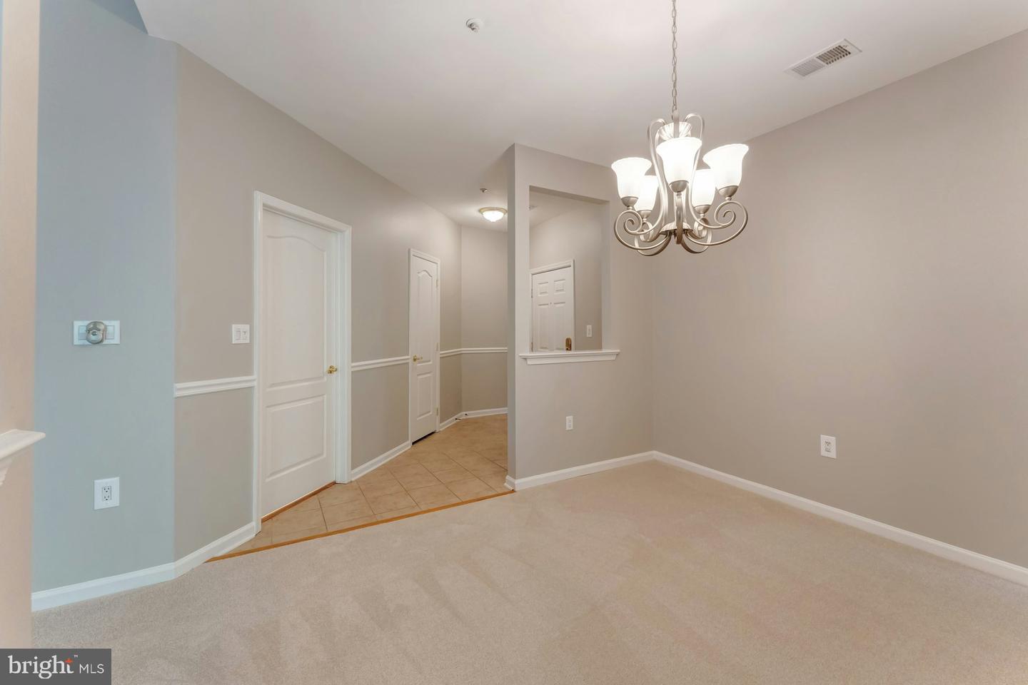 20933 CEDARPOST SQ #303, ASHBURN, Virginia 20147, 2 Bedrooms Bedrooms, ,2 BathroomsBathrooms,Residential,For sale,20933 CEDARPOST SQ #303,VALO2101006 MLS # VALO2101006