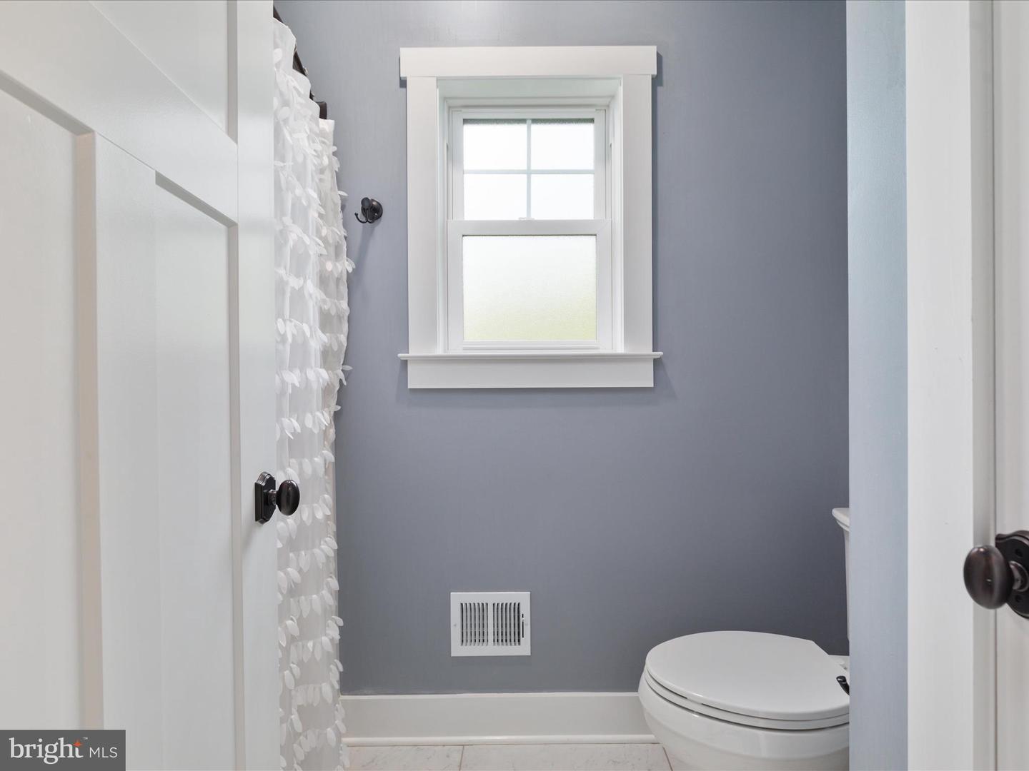 374 STONYMEADE DR, WINCHESTER, Virginia 22602, 5 Bedrooms Bedrooms, ,3 BathroomsBathrooms,Residential,For sale,374 STONYMEADE DR,VAFV2035226 MLS # VAFV2035226