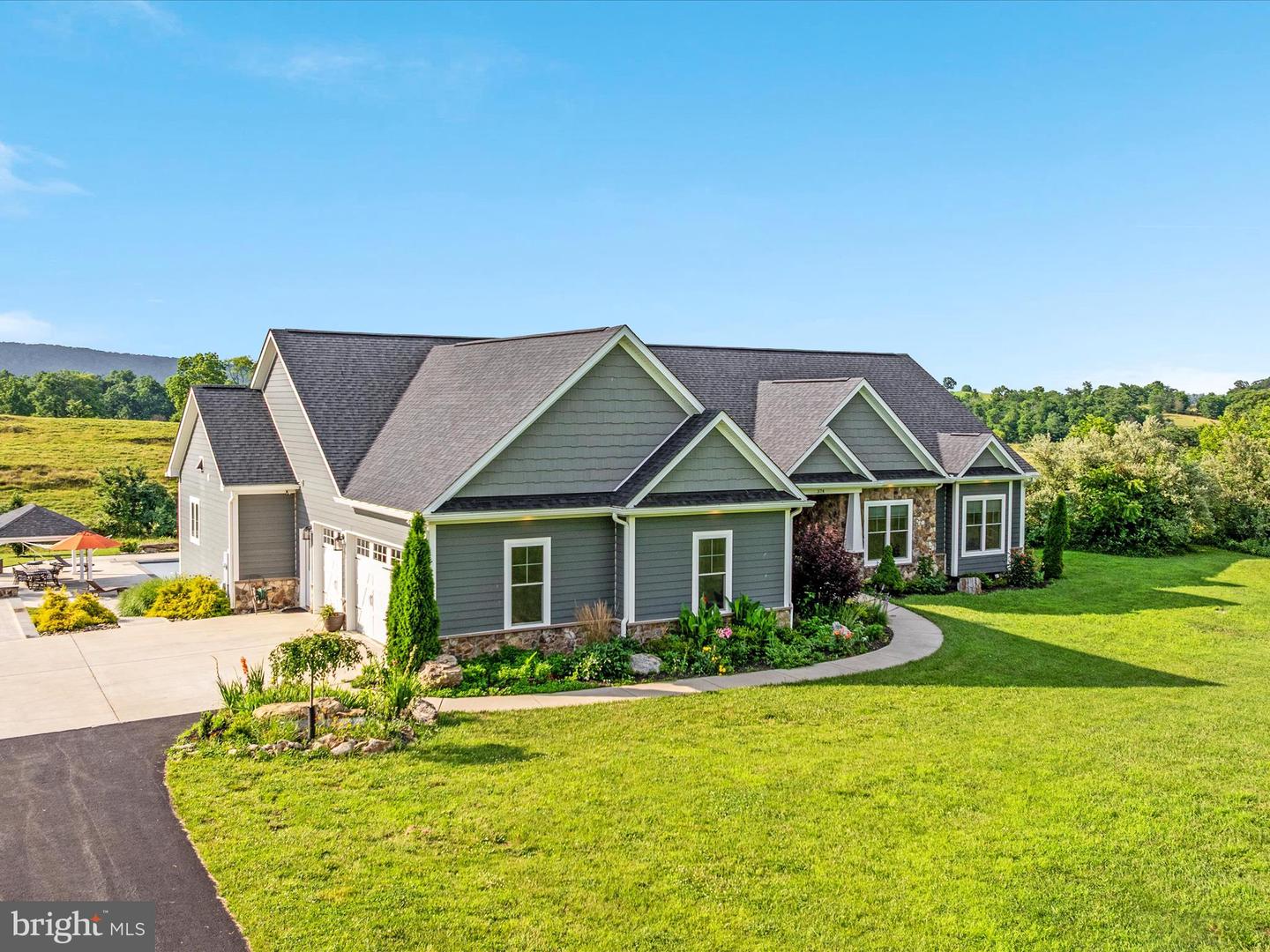 374 STONYMEADE DR, WINCHESTER, Virginia 22602, 5 Bedrooms Bedrooms, ,3 BathroomsBathrooms,Residential,For sale,374 STONYMEADE DR,VAFV2035226 MLS # VAFV2035226