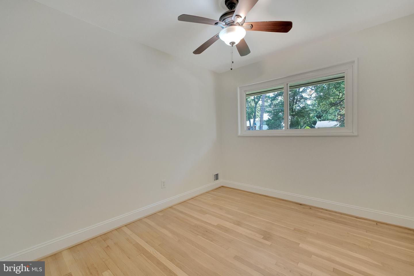 7705 ROYSTON ST, ANNANDALE, Virginia 22003, 5 Bedrooms Bedrooms, ,3 BathroomsBathrooms,Residential,For sale,7705 ROYSTON ST,VAFX2253084 MLS # VAFX2253084