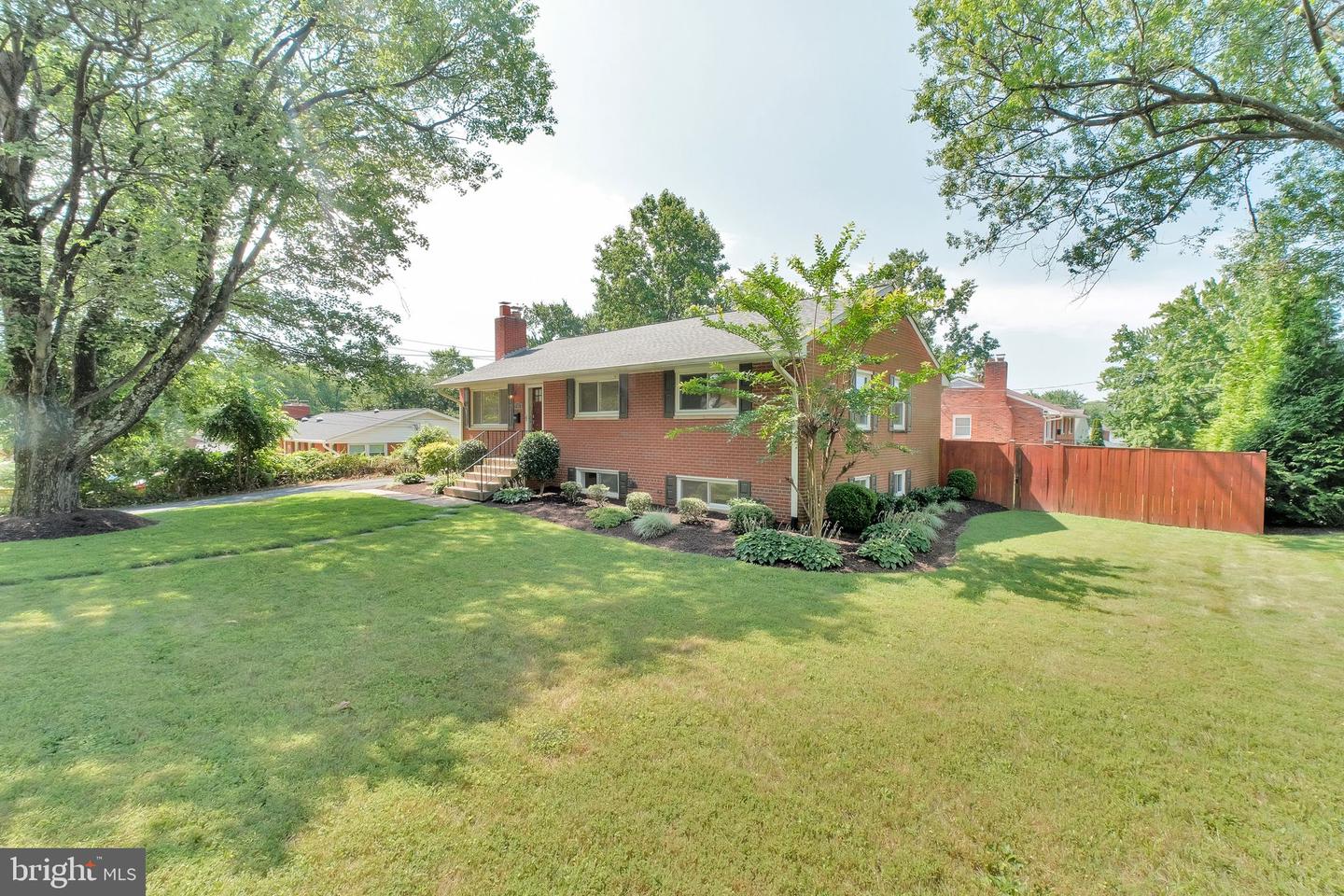 7705 ROYSTON ST, ANNANDALE, Virginia 22003, 5 Bedrooms Bedrooms, ,3 BathroomsBathrooms,Residential,For sale,7705 ROYSTON ST,VAFX2253084 MLS # VAFX2253084