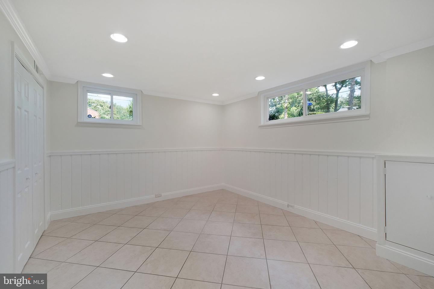 7705 ROYSTON ST, ANNANDALE, Virginia 22003, 5 Bedrooms Bedrooms, ,3 BathroomsBathrooms,Residential,For sale,7705 ROYSTON ST,VAFX2253084 MLS # VAFX2253084