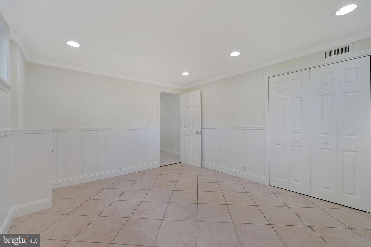 7705 ROYSTON ST, ANNANDALE, Virginia 22003, 5 Bedrooms Bedrooms, ,3 BathroomsBathrooms,Residential,For sale,7705 ROYSTON ST,VAFX2253084 MLS # VAFX2253084