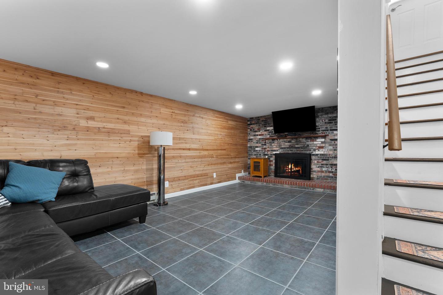 27478 OLD OFFICE RD, CULPEPER, Virginia 22701, 2 Bedrooms Bedrooms, ,2 BathroomsBathrooms,Residential,For sale,27478 OLD OFFICE RD,VAOR2010068 MLS # VAOR2010068