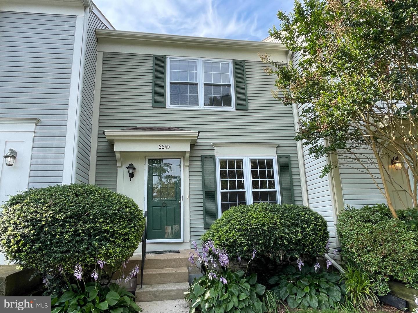 6645 MORNING VIEW CT, ALEXANDRIA, Virginia 22315, 3 Bedrooms Bedrooms, ,1 BathroomBathrooms,Residential,For sale,6645 MORNING VIEW CT,VAFX2253198 MLS # VAFX2253198