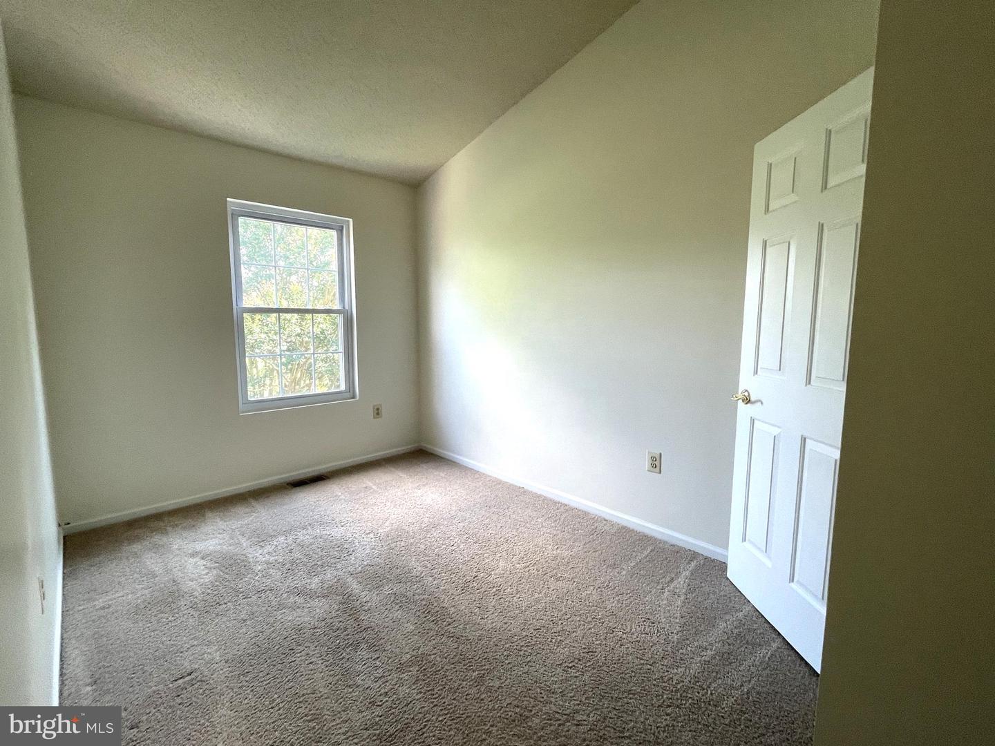 6645 MORNING VIEW CT, ALEXANDRIA, Virginia 22315, 3 Bedrooms Bedrooms, ,1 BathroomBathrooms,Residential,For sale,6645 MORNING VIEW CT,VAFX2253198 MLS # VAFX2253198