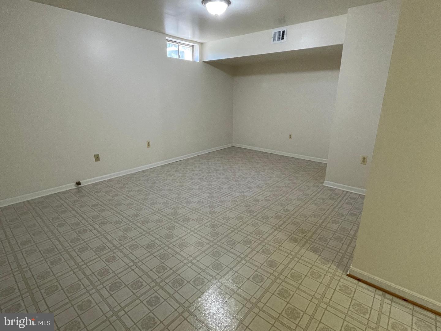 6645 MORNING VIEW CT, ALEXANDRIA, Virginia 22315, 3 Bedrooms Bedrooms, ,1 BathroomBathrooms,Residential,For sale,6645 MORNING VIEW CT,VAFX2253198 MLS # VAFX2253198