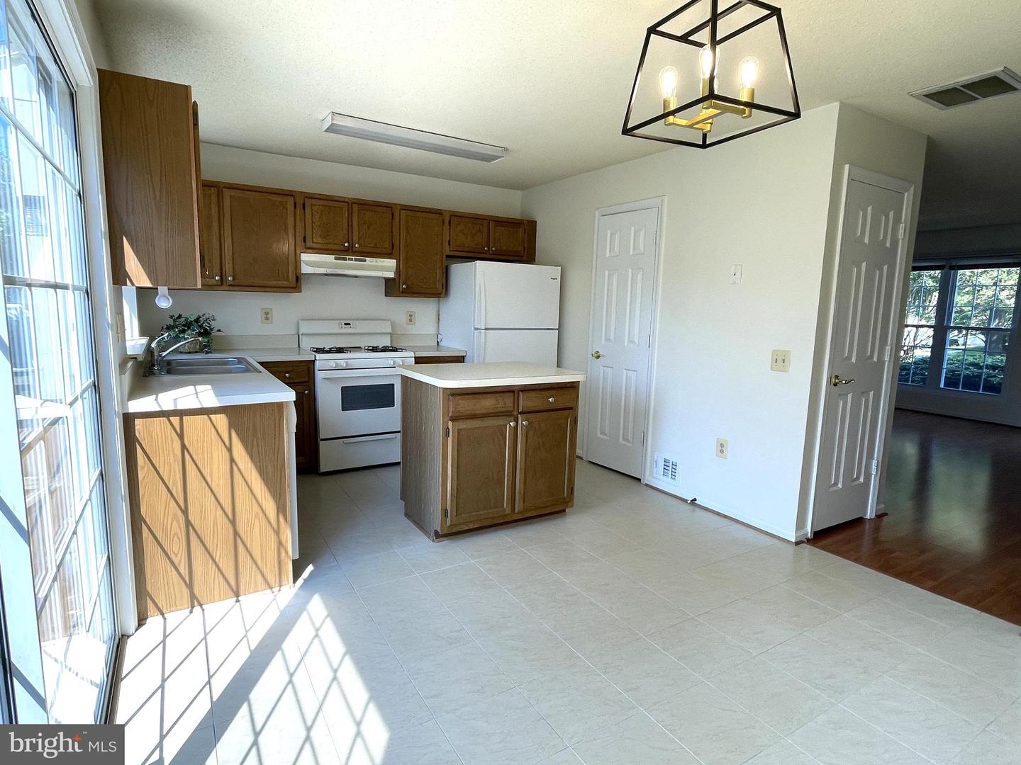 6645 MORNING VIEW CT, ALEXANDRIA, Virginia 22315, 3 Bedrooms Bedrooms, ,1 BathroomBathrooms,Residential,For sale,6645 MORNING VIEW CT,VAFX2253198 MLS # VAFX2253198