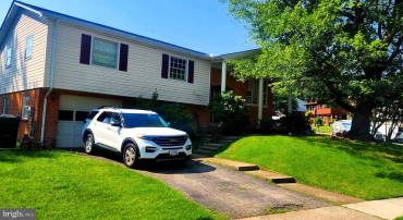 4811 KIRKDALE DR, WOODBRIDGE, Virginia 22193, 5 Bedrooms Bedrooms, ,3 BathroomsBathrooms,Residential,For sale,4811 KIRKDALE DR,VAPW2098534 MLS # VAPW2098534