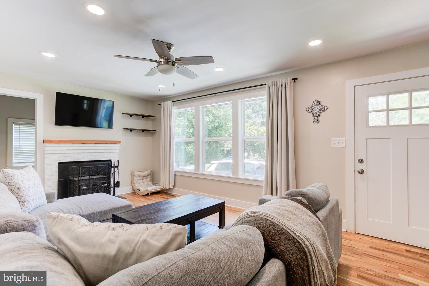 471 FERRY RD, FREDERICKSBURG, Virginia 22405, 4 Bedrooms Bedrooms, ,2 BathroomsBathrooms,Residential,For sale,471 FERRY RD,VAST2040496 MLS # VAST2040496