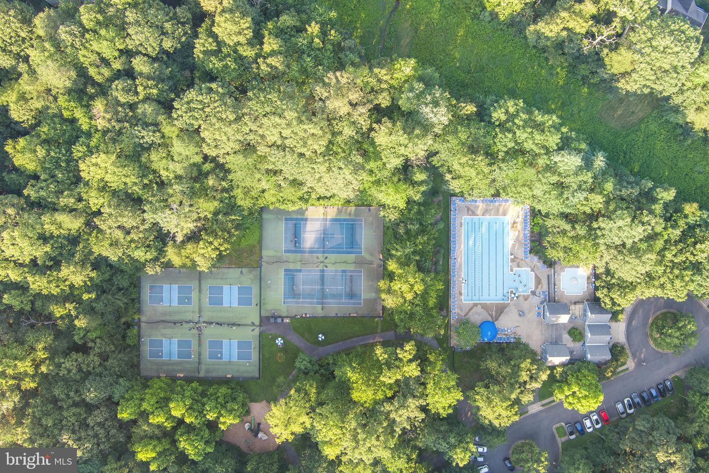 12016 CREEKBEND DR, RESTON, Virginia 20194, 6 Bedrooms Bedrooms, ,4 BathroomsBathrooms,Residential,For sale,12016 CREEKBEND DR,VAFX2253864 MLS # VAFX2253864