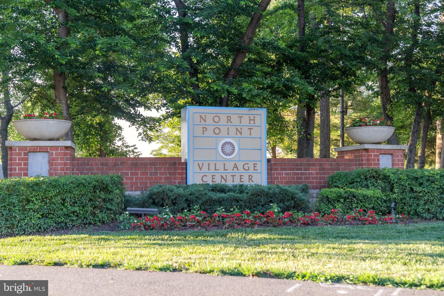 12016 CREEKBEND DR, RESTON, Virginia 20194, 6 Bedrooms Bedrooms, ,4 BathroomsBathrooms,Residential,For sale,12016 CREEKBEND DR,VAFX2253864 MLS # VAFX2253864