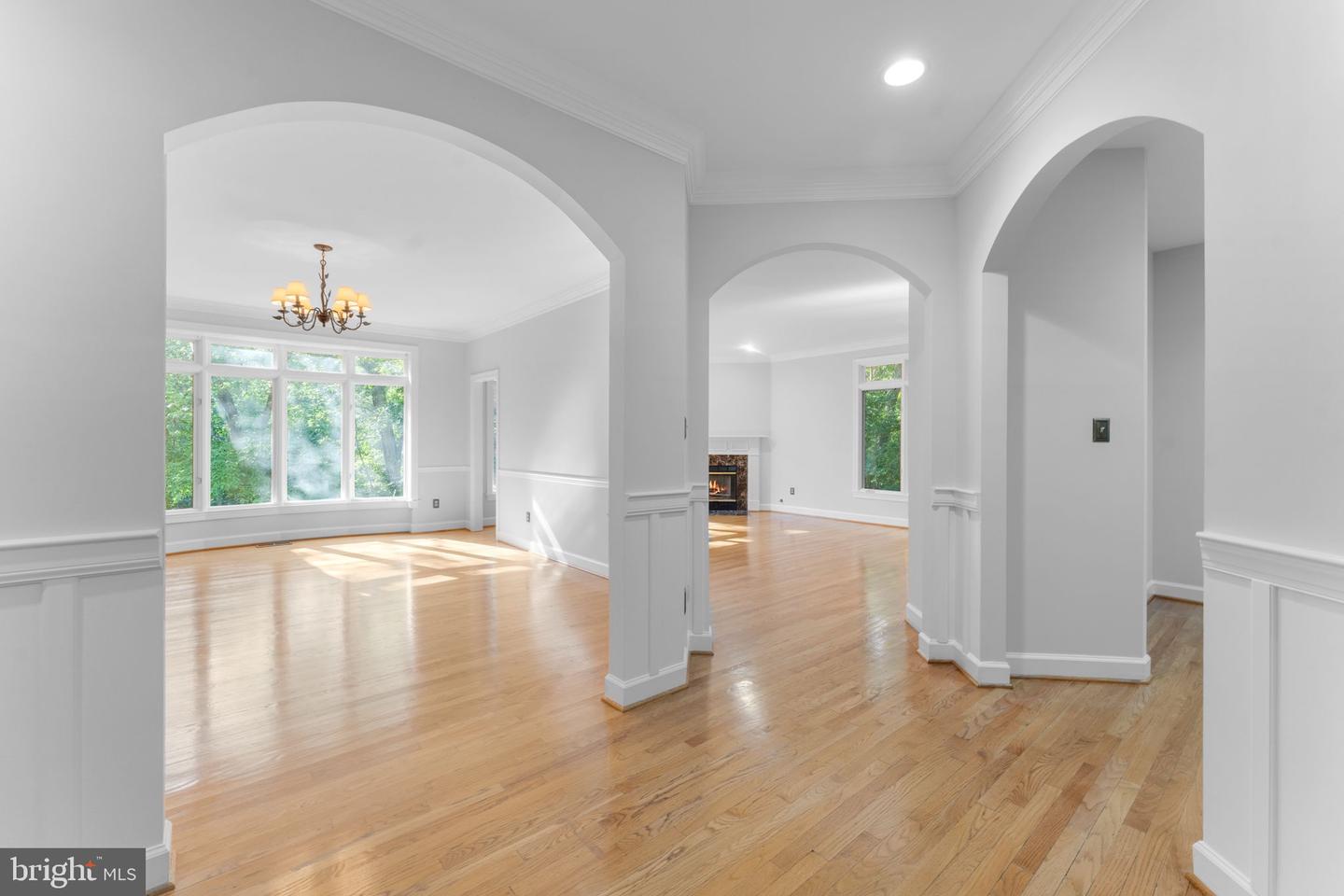 12016 CREEKBEND DR, RESTON, Virginia 20194, 6 Bedrooms Bedrooms, ,4 BathroomsBathrooms,Residential,For sale,12016 CREEKBEND DR,VAFX2253864 MLS # VAFX2253864