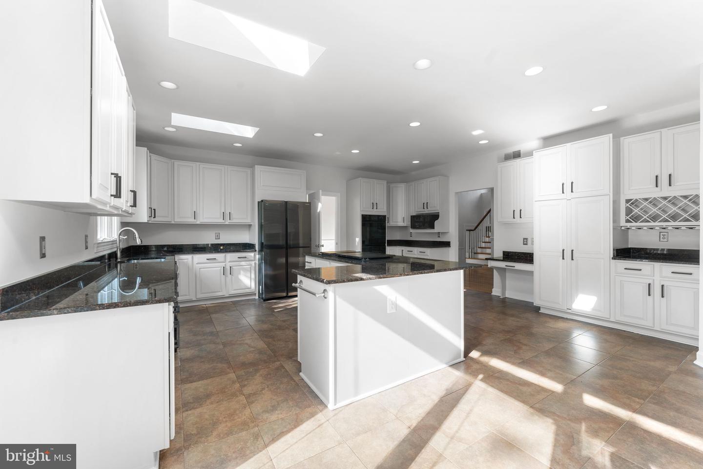 12016 CREEKBEND DR, RESTON, Virginia 20194, 6 Bedrooms Bedrooms, ,4 BathroomsBathrooms,Residential,For sale,12016 CREEKBEND DR,VAFX2253864 MLS # VAFX2253864