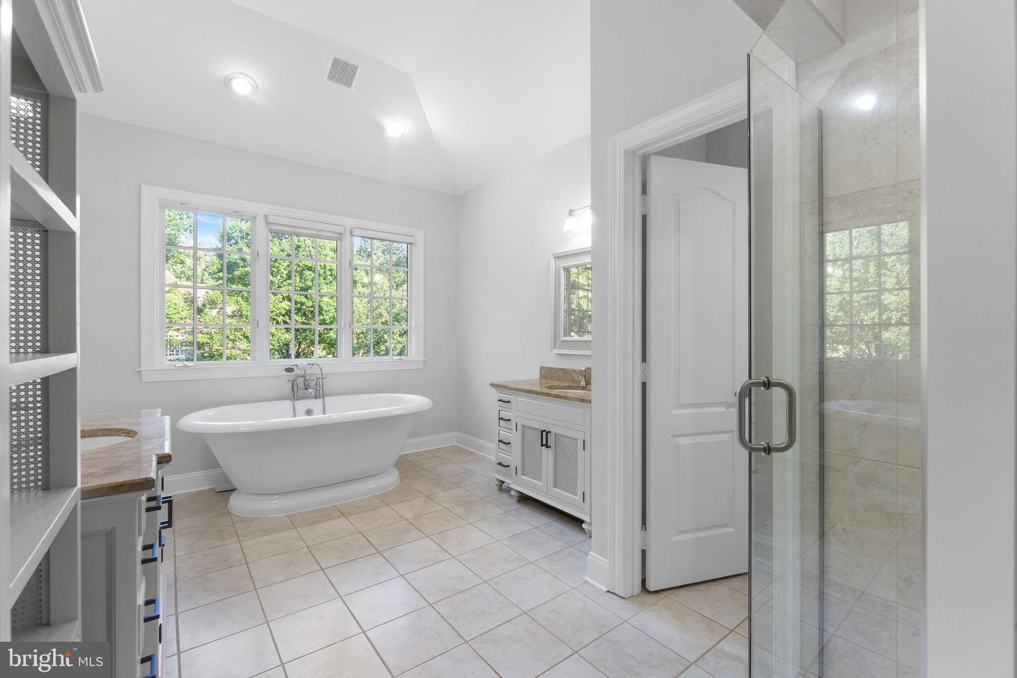 12016 CREEKBEND DR, RESTON, Virginia 20194, 6 Bedrooms Bedrooms, ,4 BathroomsBathrooms,Residential,For sale,12016 CREEKBEND DR,VAFX2253864 MLS # VAFX2253864