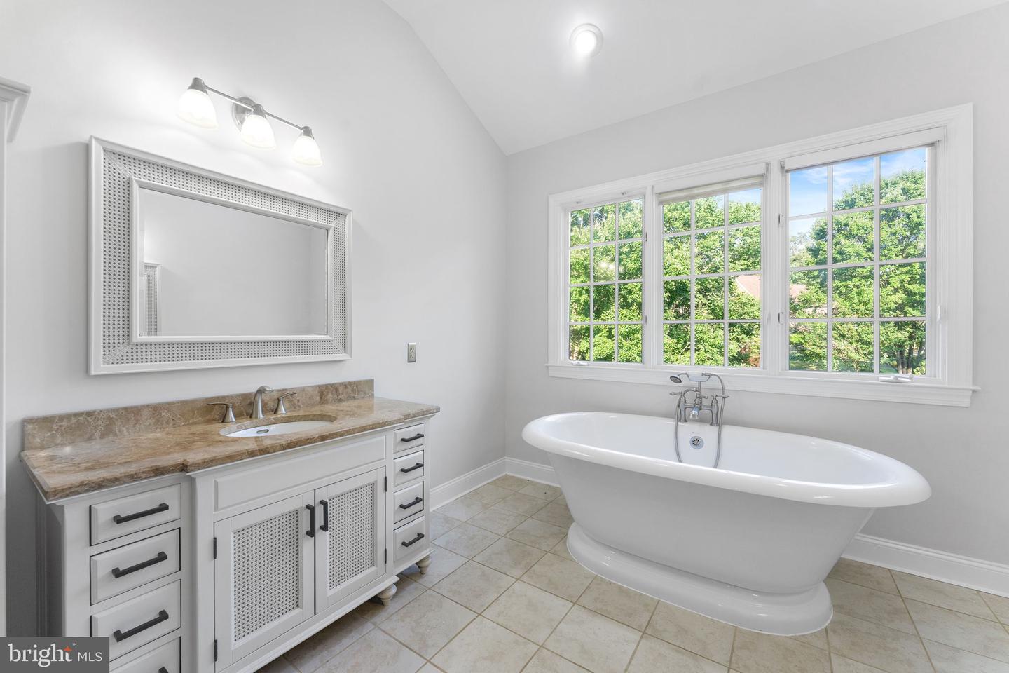 12016 CREEKBEND DR, RESTON, Virginia 20194, 6 Bedrooms Bedrooms, ,4 BathroomsBathrooms,Residential,For sale,12016 CREEKBEND DR,VAFX2253864 MLS # VAFX2253864