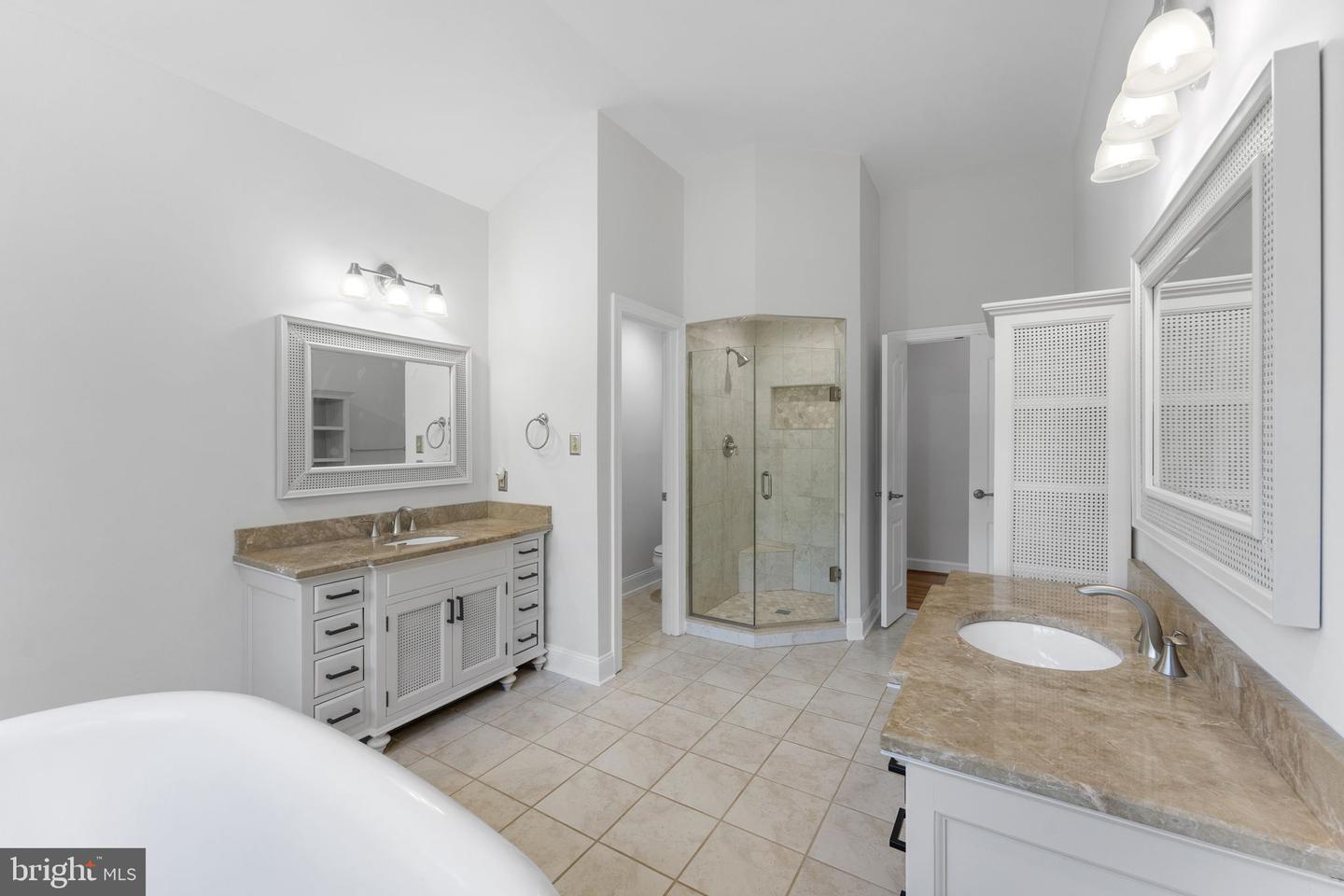 12016 CREEKBEND DR, RESTON, Virginia 20194, 6 Bedrooms Bedrooms, ,4 BathroomsBathrooms,Residential,For sale,12016 CREEKBEND DR,VAFX2253864 MLS # VAFX2253864