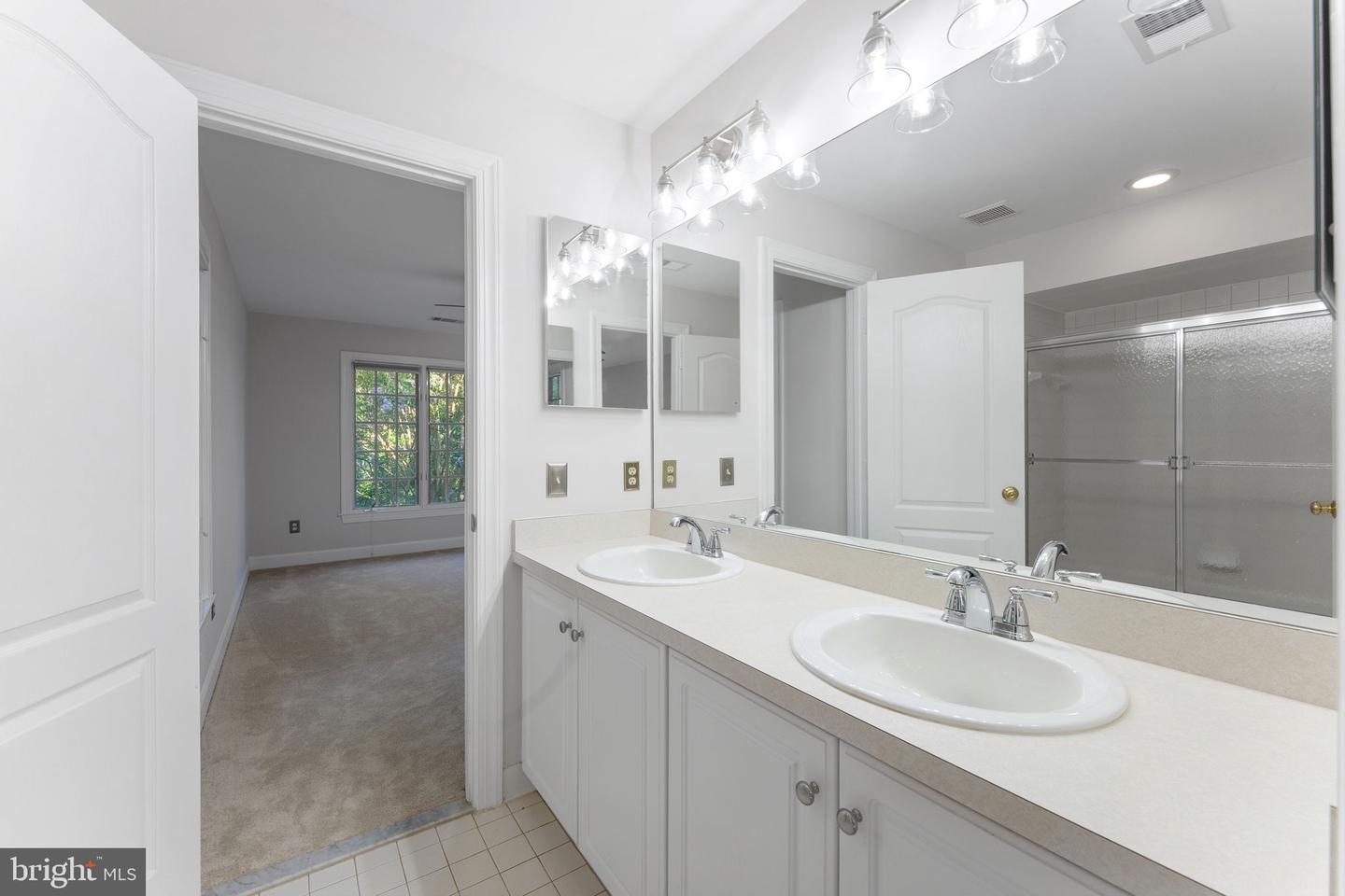 12016 CREEKBEND DR, RESTON, Virginia 20194, 6 Bedrooms Bedrooms, ,4 BathroomsBathrooms,Residential,For sale,12016 CREEKBEND DR,VAFX2253864 MLS # VAFX2253864