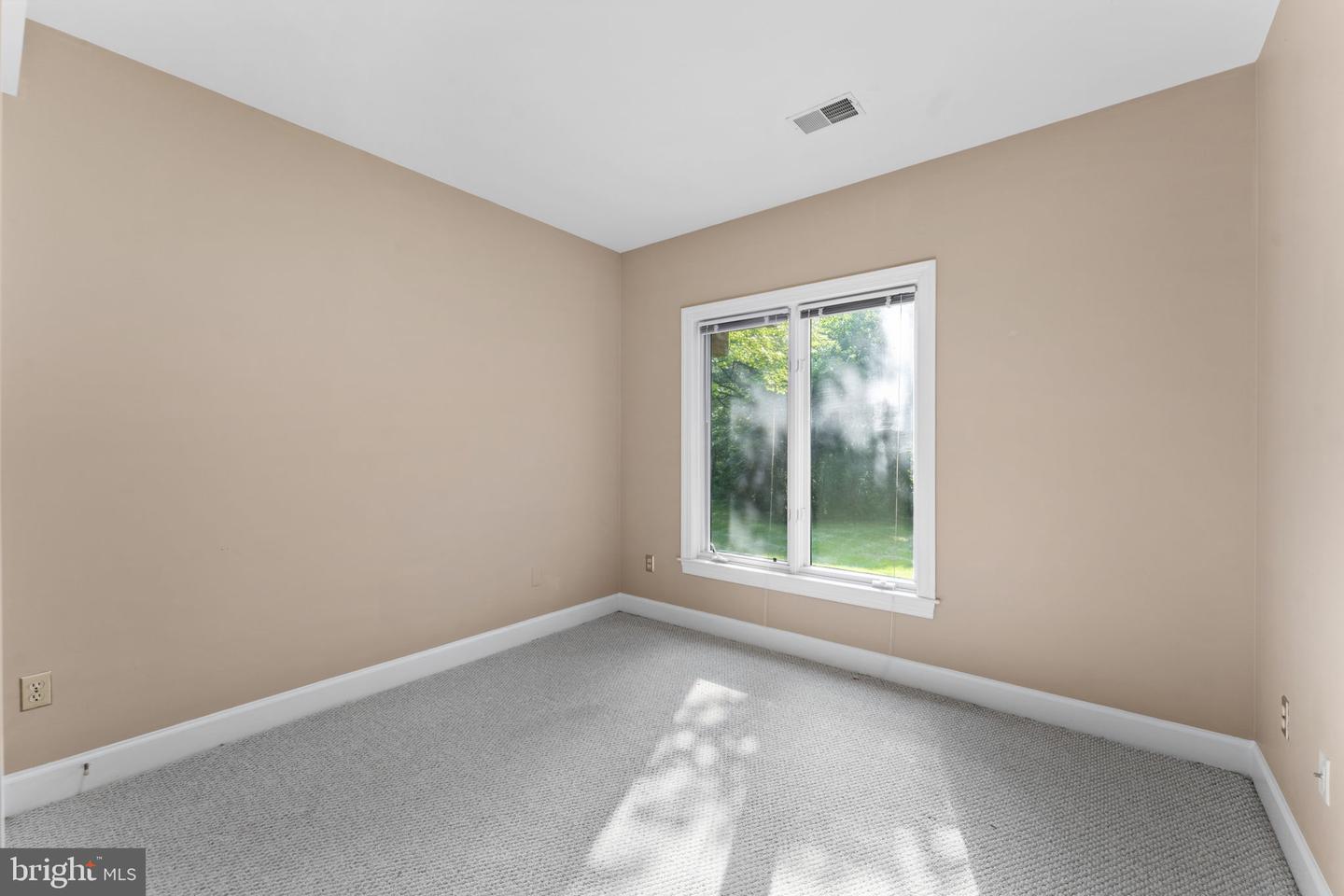 12016 CREEKBEND DR, RESTON, Virginia 20194, 6 Bedrooms Bedrooms, ,4 BathroomsBathrooms,Residential,For sale,12016 CREEKBEND DR,VAFX2253864 MLS # VAFX2253864