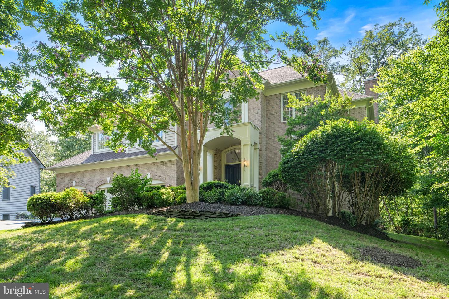 12016 CREEKBEND DR, RESTON, Virginia 20194, 6 Bedrooms Bedrooms, ,4 BathroomsBathrooms,Residential,For sale,12016 CREEKBEND DR,VAFX2253864 MLS # VAFX2253864