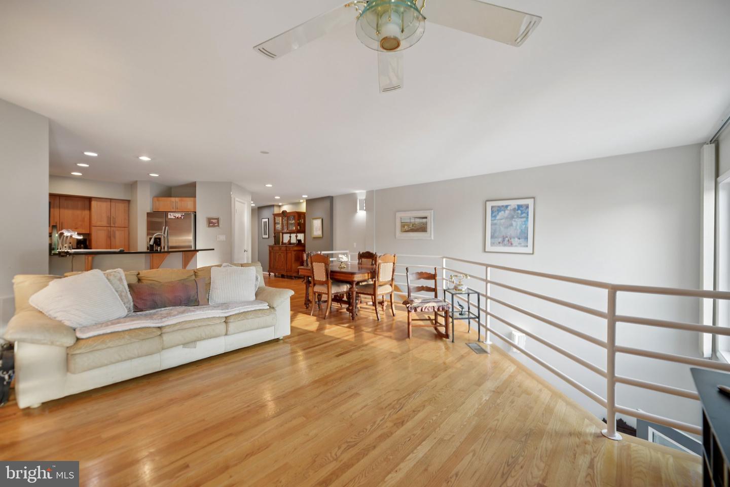 1975 LAKEPORT WAY, RESTON, Virginia 20191, 3 Bedrooms Bedrooms, ,3 BathroomsBathrooms,Residential,For sale,1975 LAKEPORT WAY,VAFX2253994 MLS # VAFX2253994