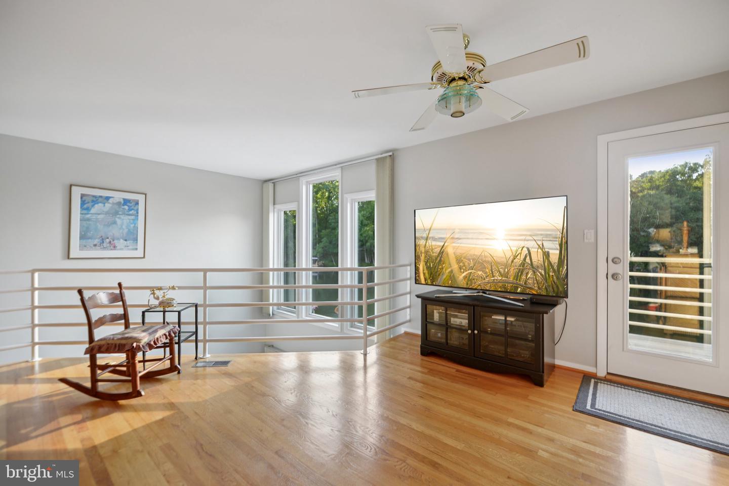 1975 LAKEPORT WAY, RESTON, Virginia 20191, 3 Bedrooms Bedrooms, ,3 BathroomsBathrooms,Residential,For sale,1975 LAKEPORT WAY,VAFX2253994 MLS # VAFX2253994