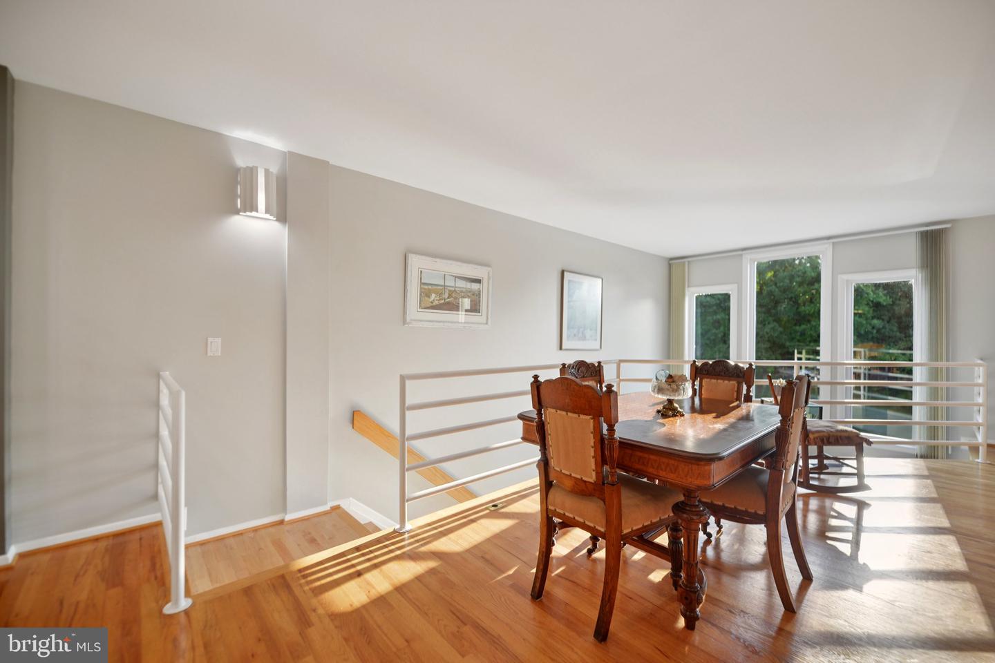 1975 LAKEPORT WAY, RESTON, Virginia 20191, 3 Bedrooms Bedrooms, ,3 BathroomsBathrooms,Residential,For sale,1975 LAKEPORT WAY,VAFX2253994 MLS # VAFX2253994