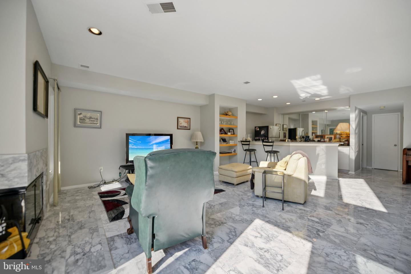 1975 LAKEPORT WAY, RESTON, Virginia 20191, 3 Bedrooms Bedrooms, ,3 BathroomsBathrooms,Residential,For sale,1975 LAKEPORT WAY,VAFX2253994 MLS # VAFX2253994