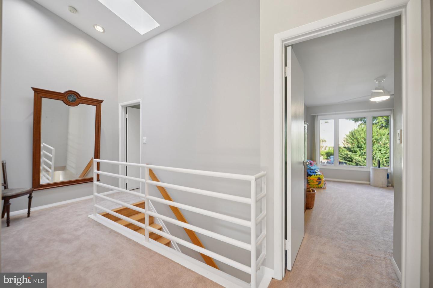 1975 LAKEPORT WAY, RESTON, Virginia 20191, 3 Bedrooms Bedrooms, ,3 BathroomsBathrooms,Residential,For sale,1975 LAKEPORT WAY,VAFX2253994 MLS # VAFX2253994