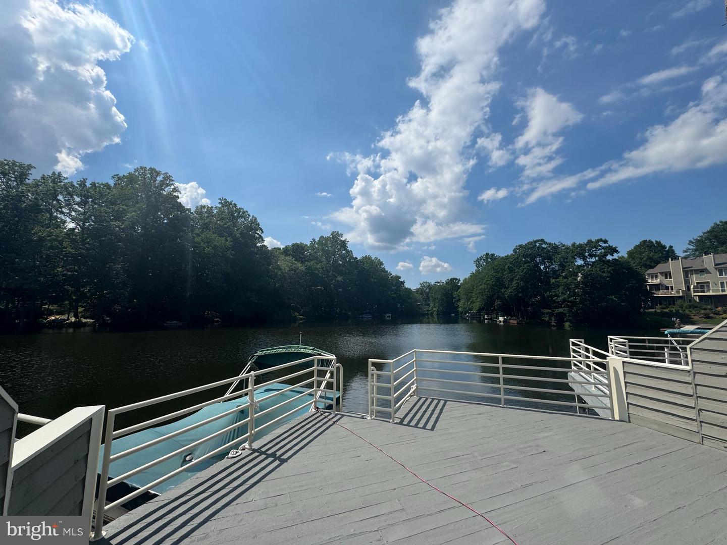 1975 LAKEPORT WAY, RESTON, Virginia 20191, 3 Bedrooms Bedrooms, ,3 BathroomsBathrooms,Residential,For sale,1975 LAKEPORT WAY,VAFX2253994 MLS # VAFX2253994