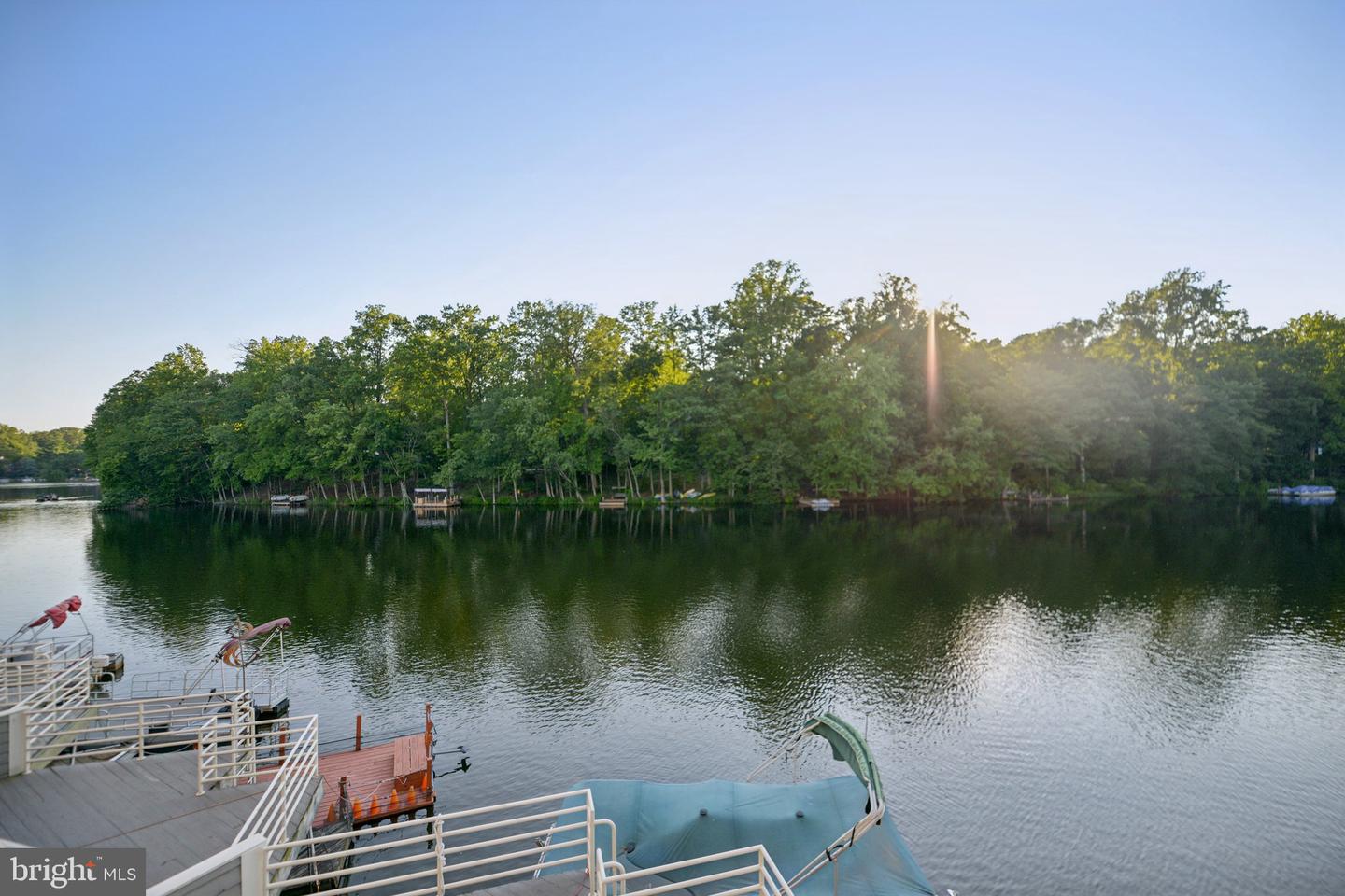 1975 LAKEPORT WAY, RESTON, Virginia 20191, 3 Bedrooms Bedrooms, ,3 BathroomsBathrooms,Residential,For sale,1975 LAKEPORT WAY,VAFX2253994 MLS # VAFX2253994