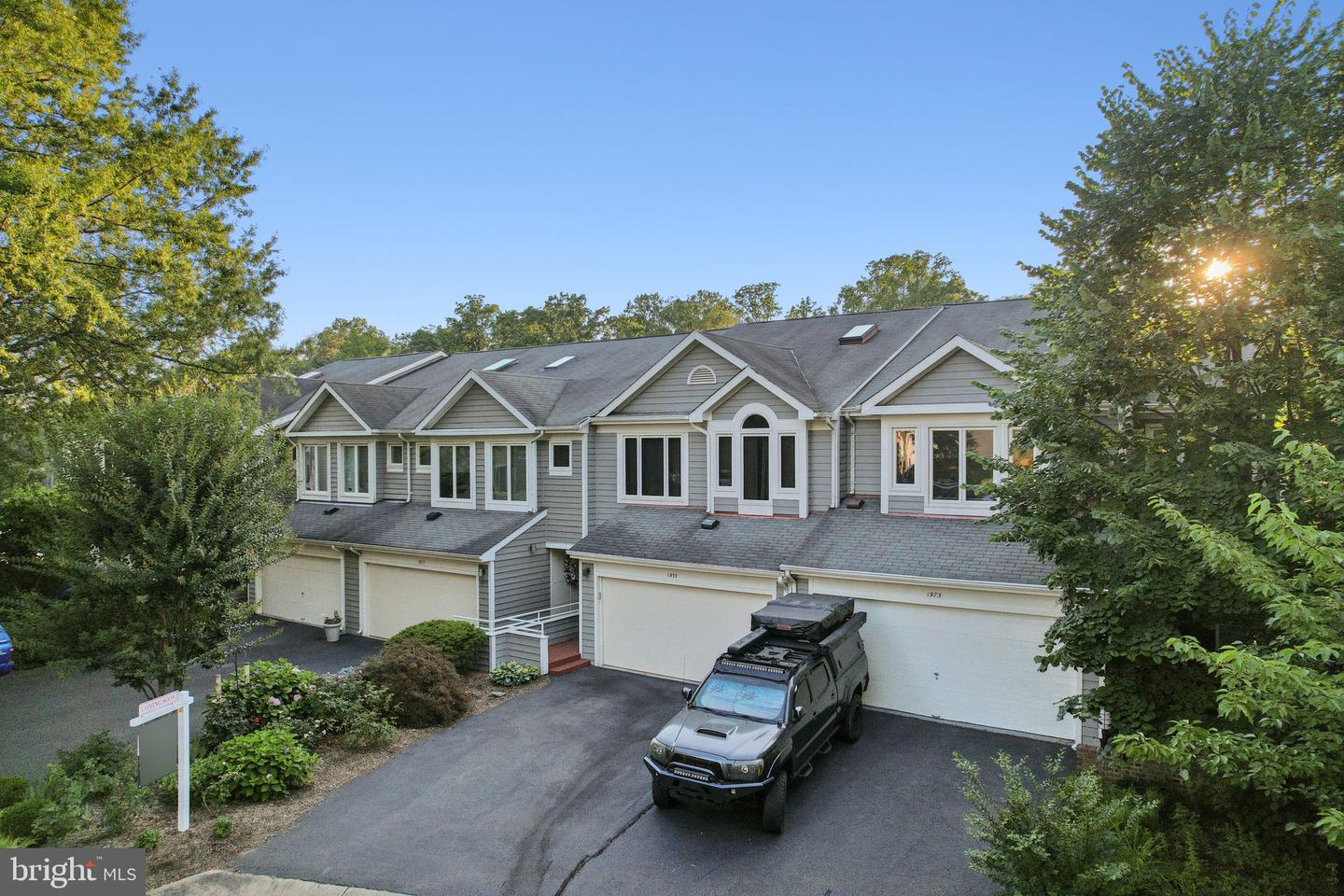 1975 LAKEPORT WAY, RESTON, Virginia 20191, 3 Bedrooms Bedrooms, ,3 BathroomsBathrooms,Residential,For sale,1975 LAKEPORT WAY,VAFX2253994 MLS # VAFX2253994