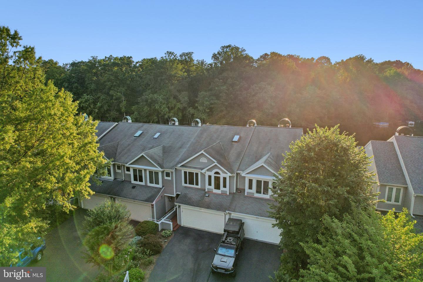 1975 LAKEPORT WAY, RESTON, Virginia 20191, 3 Bedrooms Bedrooms, ,3 BathroomsBathrooms,Residential,For sale,1975 LAKEPORT WAY,VAFX2253994 MLS # VAFX2253994