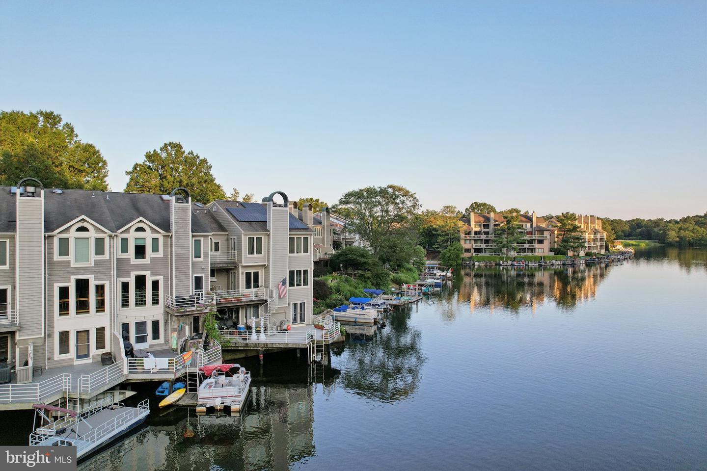 1975 LAKEPORT WAY, RESTON, Virginia 20191, 3 Bedrooms Bedrooms, ,3 BathroomsBathrooms,Residential,For sale,1975 LAKEPORT WAY,VAFX2253994 MLS # VAFX2253994