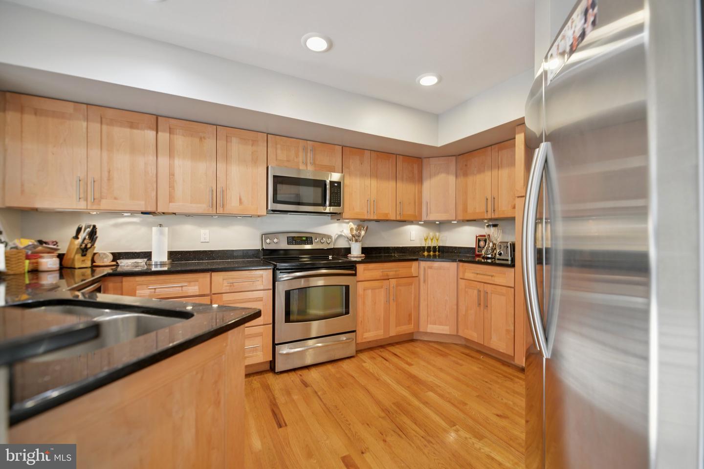 1975 LAKEPORT WAY, RESTON, Virginia 20191, 3 Bedrooms Bedrooms, ,3 BathroomsBathrooms,Residential,For sale,1975 LAKEPORT WAY,VAFX2253994 MLS # VAFX2253994