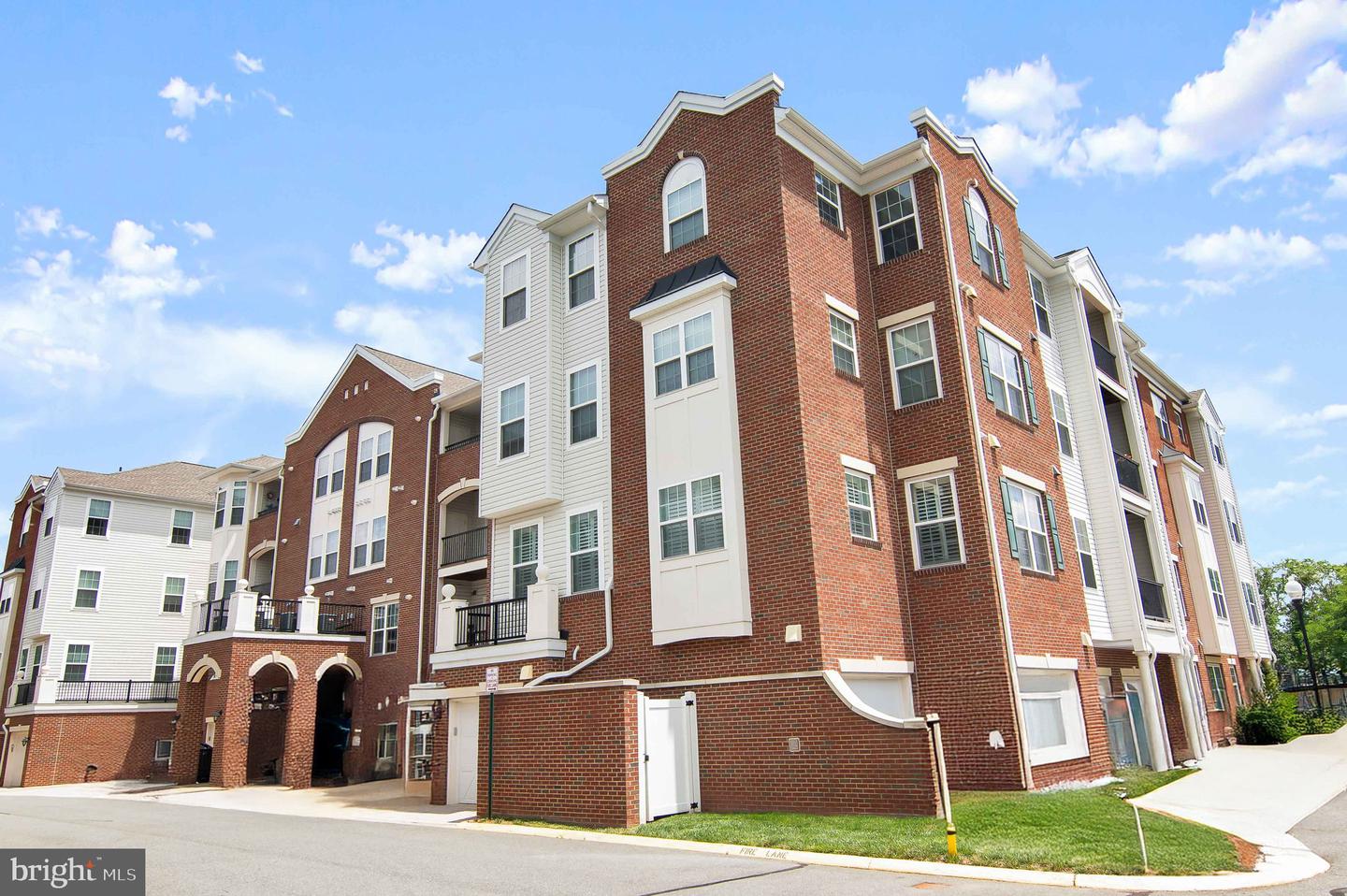 10273 FOUNTAIN CIR #306, MANASSAS, Virginia 20110, 2 Bedrooms Bedrooms, ,2 BathroomsBathrooms,Residential,For sale,10273 FOUNTAIN CIR #306,VAMN2008646 MLS # VAMN2008646