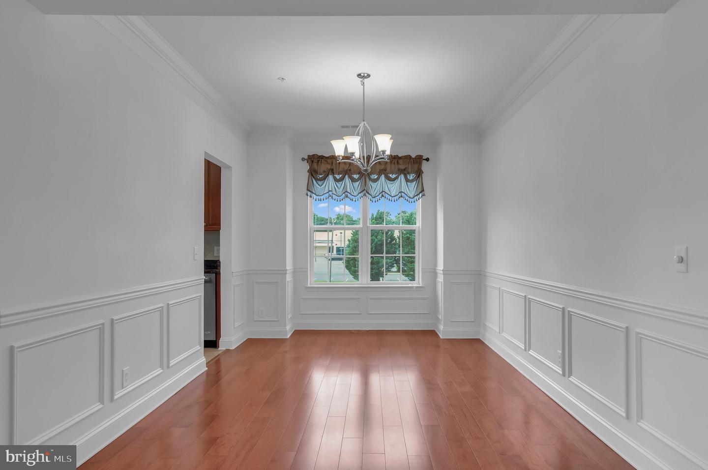 10273 FOUNTAIN CIR #306, MANASSAS, Virginia 20110, 2 Bedrooms Bedrooms, ,2 BathroomsBathrooms,Residential,For sale,10273 FOUNTAIN CIR #306,VAMN2008646 MLS # VAMN2008646