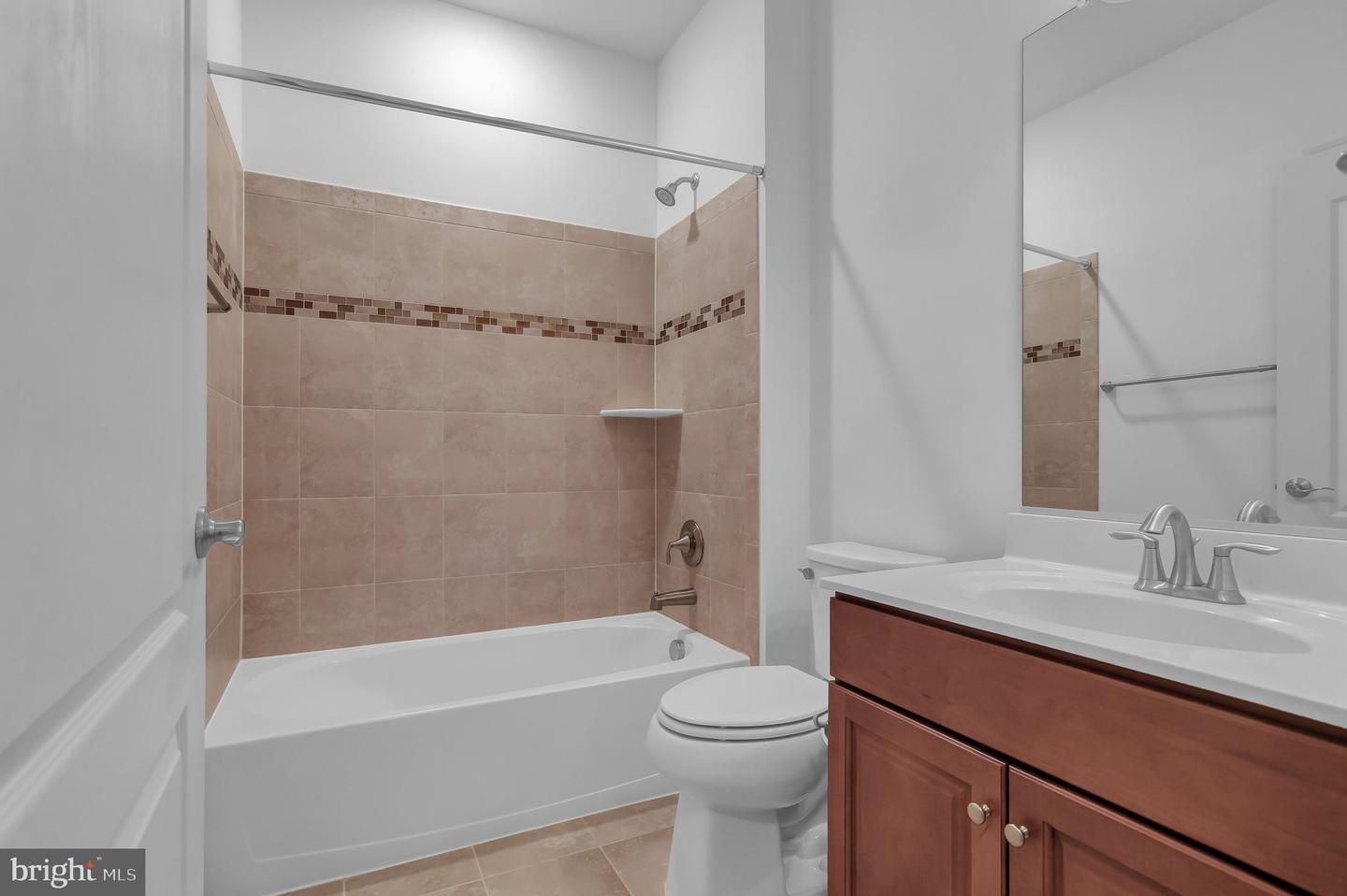 10273 FOUNTAIN CIR #306, MANASSAS, Virginia 20110, 2 Bedrooms Bedrooms, ,2 BathroomsBathrooms,Residential,For sale,10273 FOUNTAIN CIR #306,VAMN2008646 MLS # VAMN2008646