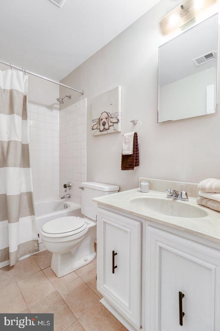 5907 WOOD SORRELS CT, BURKE, Virginia 22015, 3 Bedrooms Bedrooms, ,3 BathroomsBathrooms,Residential,For sale,5907 WOOD SORRELS CT,VAFX2254226 MLS # VAFX2254226