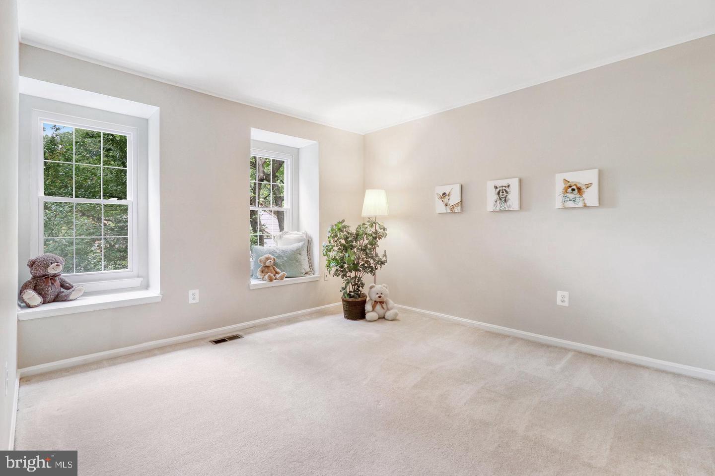 5907 WOOD SORRELS CT, BURKE, Virginia 22015, 3 Bedrooms Bedrooms, ,3 BathroomsBathrooms,Residential,For sale,5907 WOOD SORRELS CT,VAFX2254226 MLS # VAFX2254226