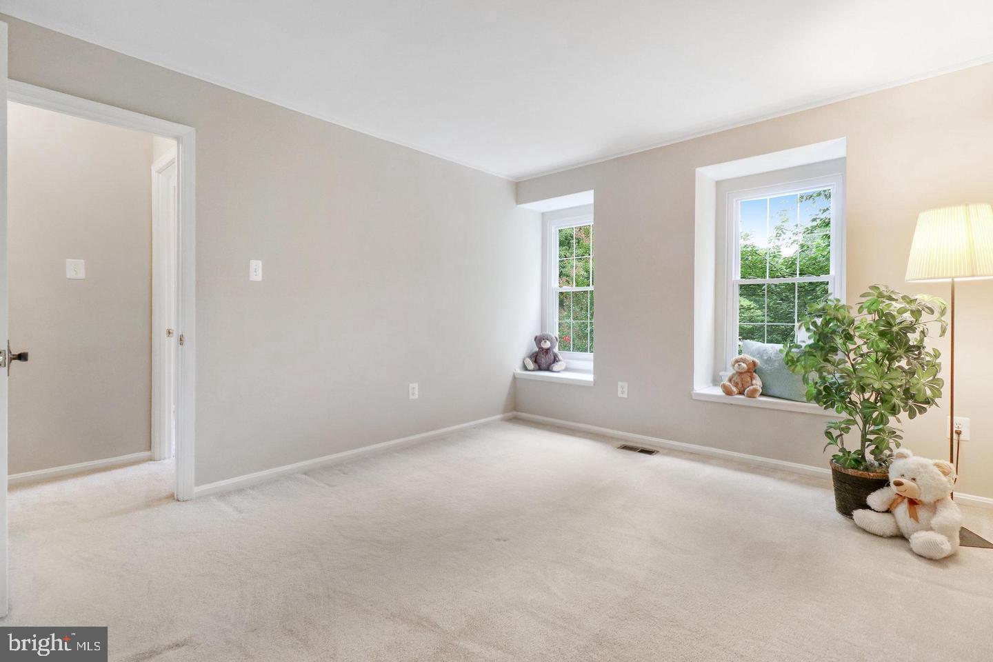 5907 WOOD SORRELS CT, BURKE, Virginia 22015, 3 Bedrooms Bedrooms, ,3 BathroomsBathrooms,Residential,For sale,5907 WOOD SORRELS CT,VAFX2254226 MLS # VAFX2254226